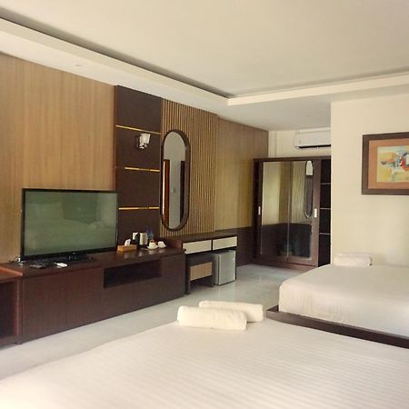 RedDoorz Premium @ Diva Lombok Resort Senggigi Zewnętrze zdjęcie