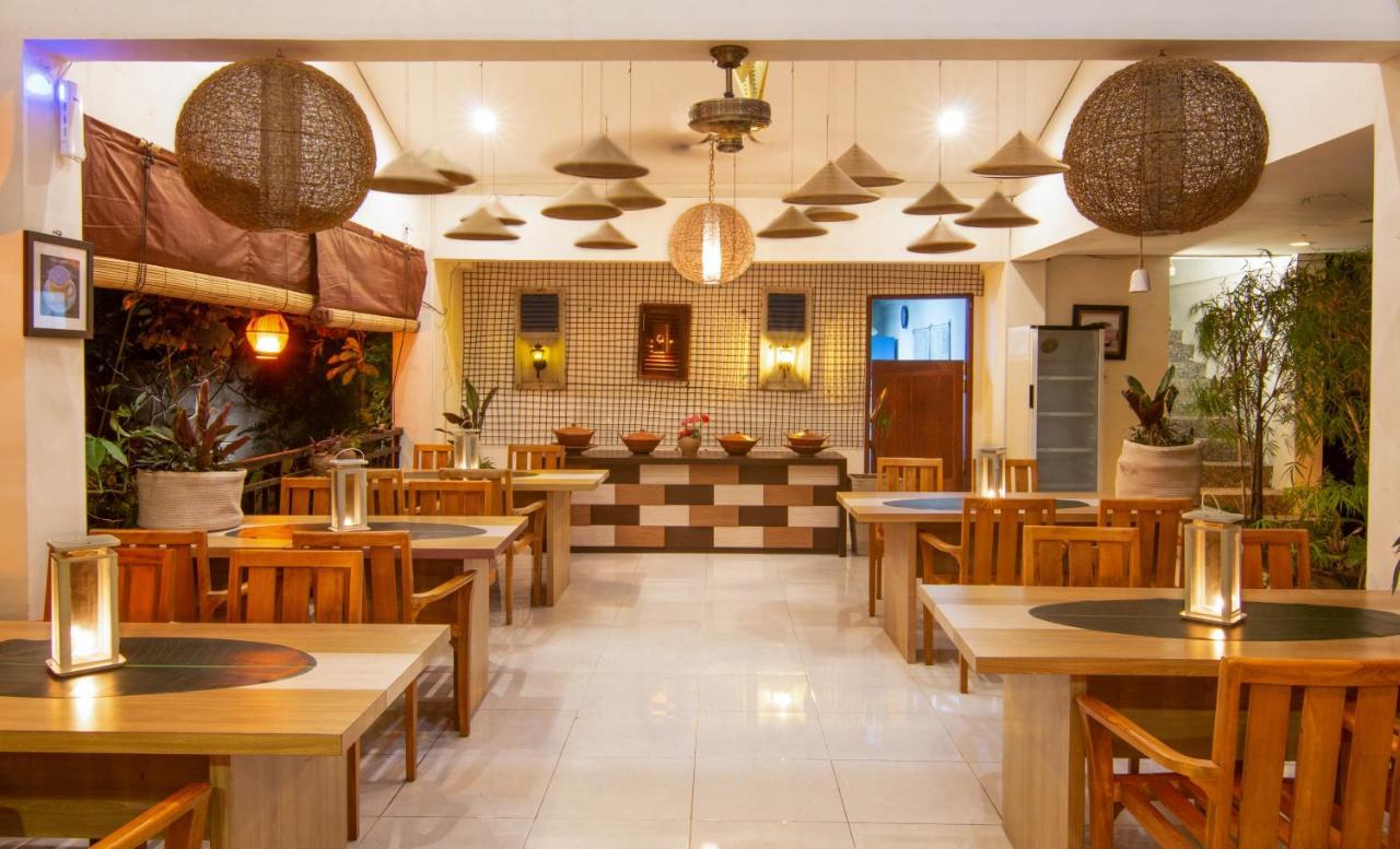 RedDoorz Premium @ Diva Lombok Resort Senggigi Zewnętrze zdjęcie