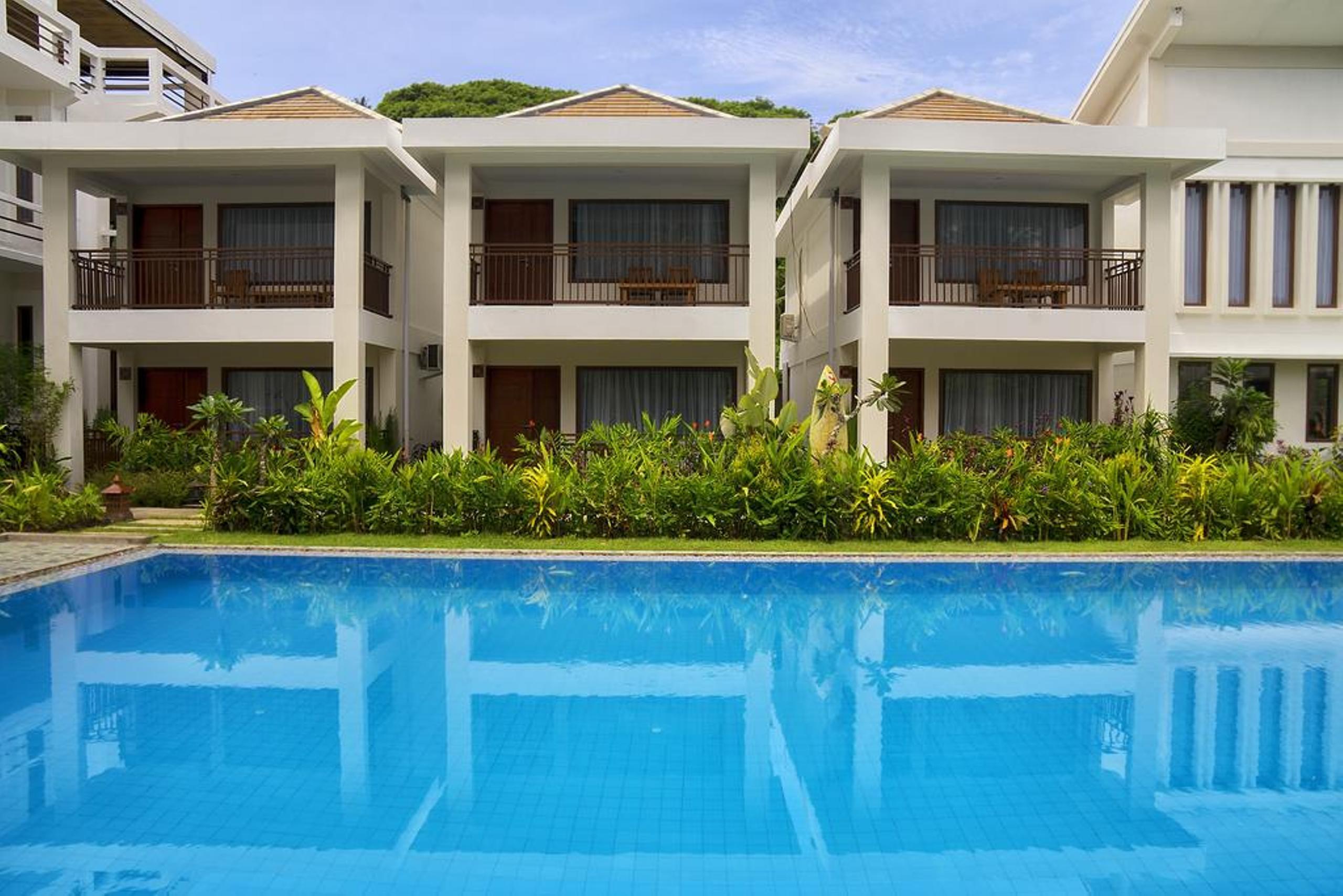 RedDoorz Premium @ Diva Lombok Resort Senggigi Zewnętrze zdjęcie