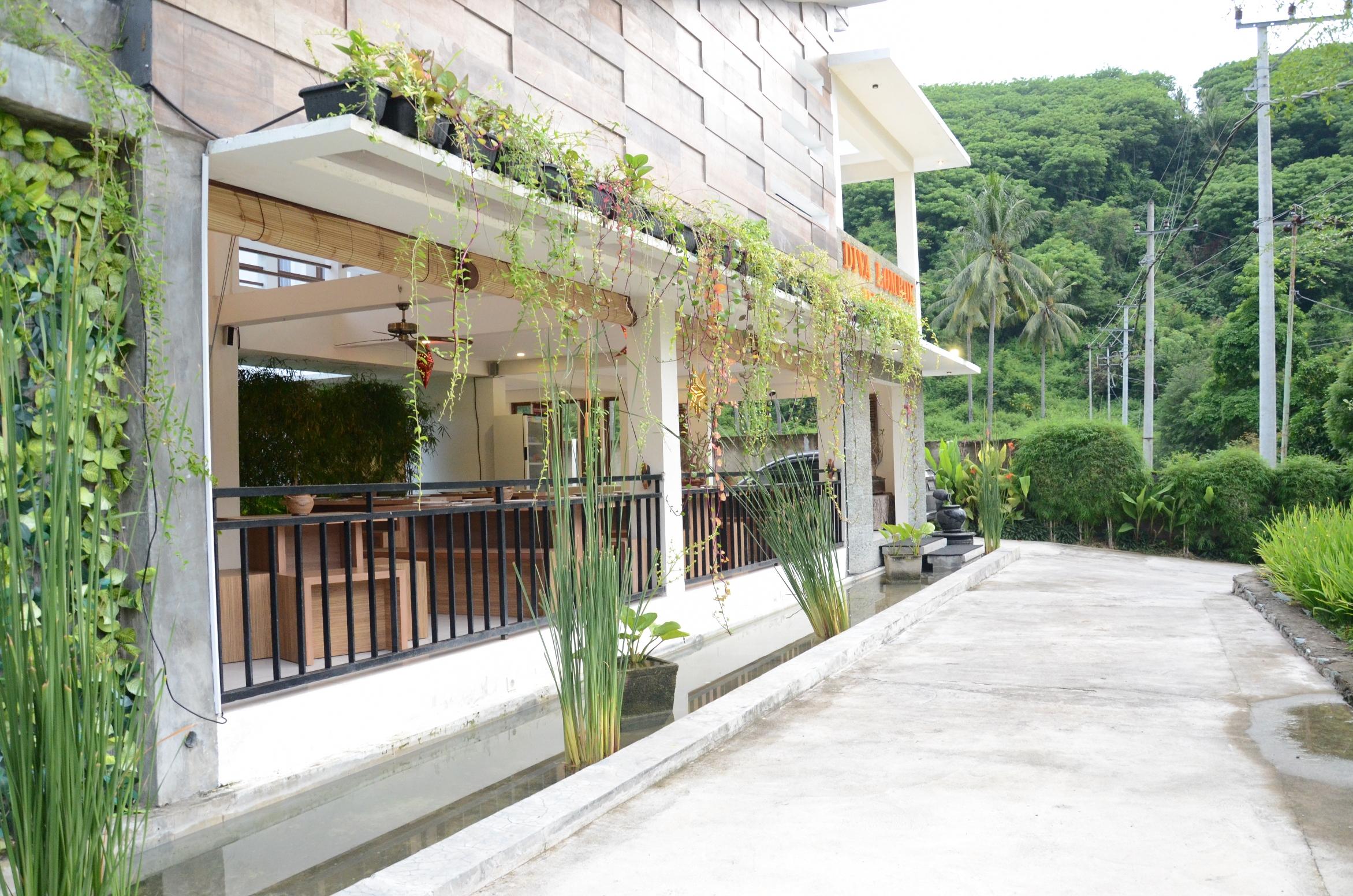 RedDoorz Premium @ Diva Lombok Resort Senggigi Zewnętrze zdjęcie