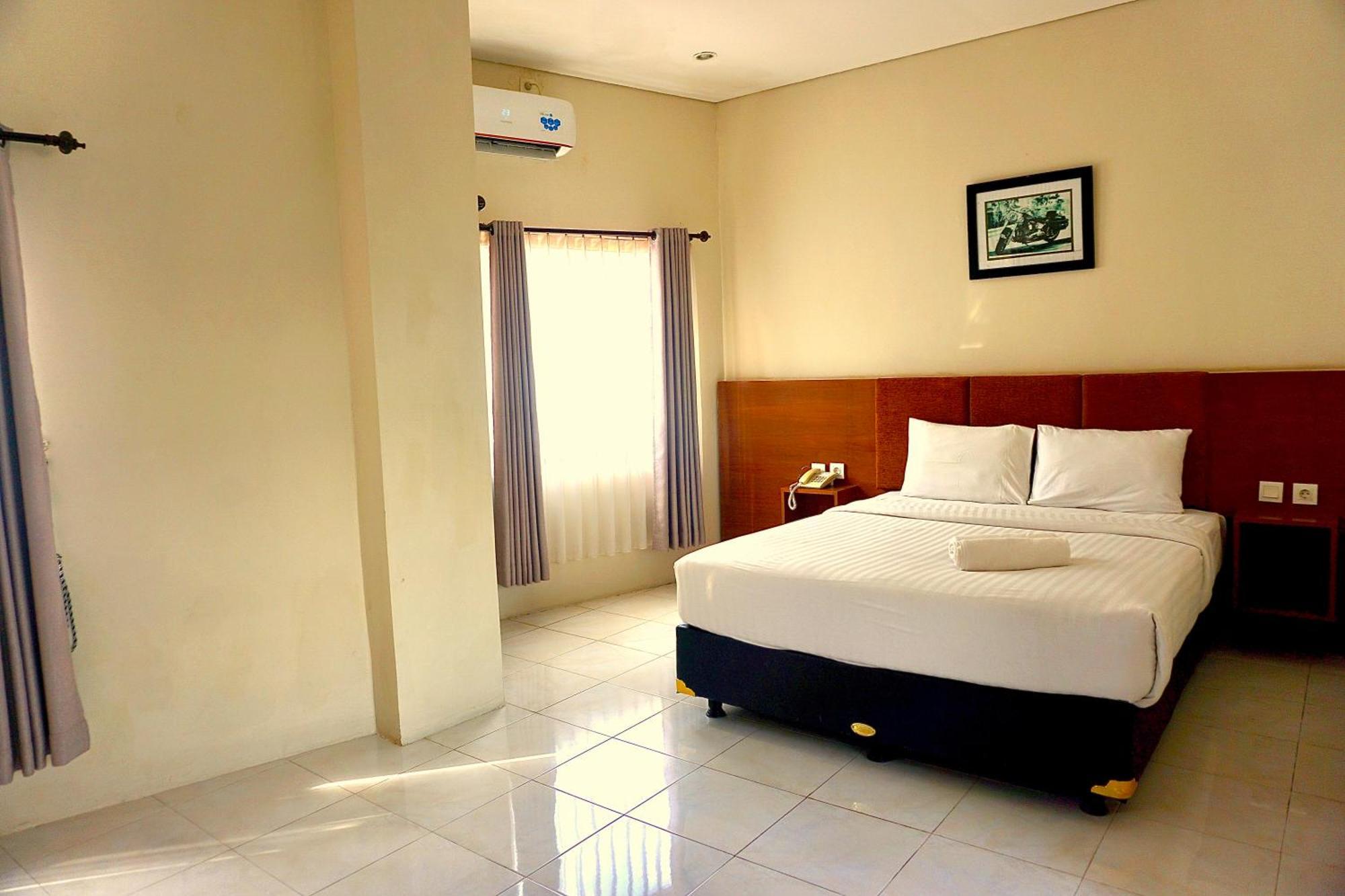 RedDoorz Premium @ Diva Lombok Resort Senggigi Zewnętrze zdjęcie