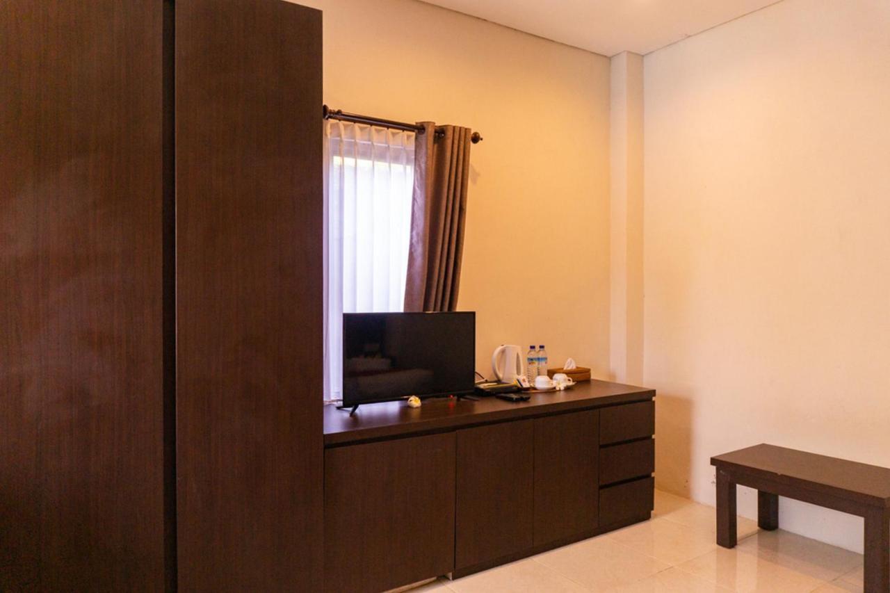 RedDoorz Premium @ Diva Lombok Resort Senggigi Zewnętrze zdjęcie